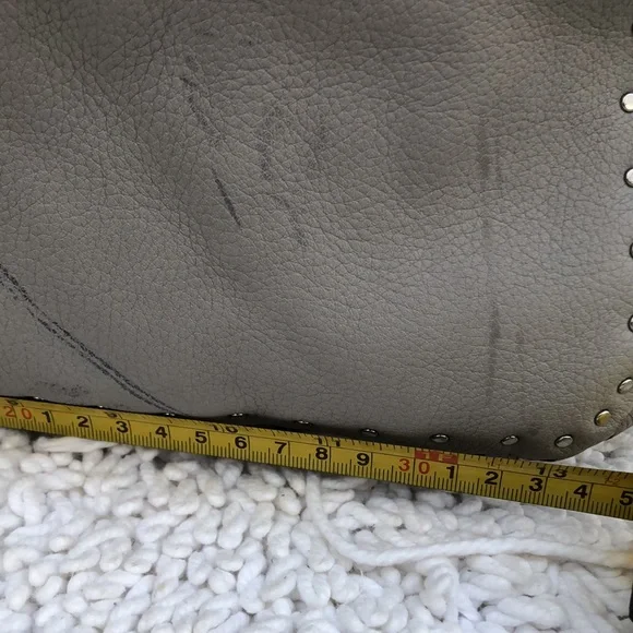 New HENRI BENDEL Gray Silver Studded Leather Puzzled Tote Bag w/ Makeup Case